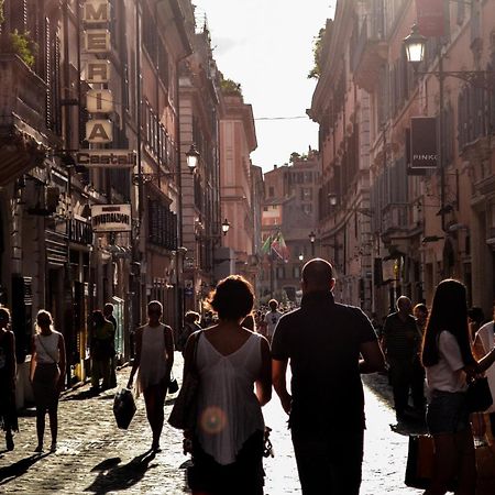 Grande & Favoloso Vicino Il Museo Madre Napoli Ngoại thất bức ảnh